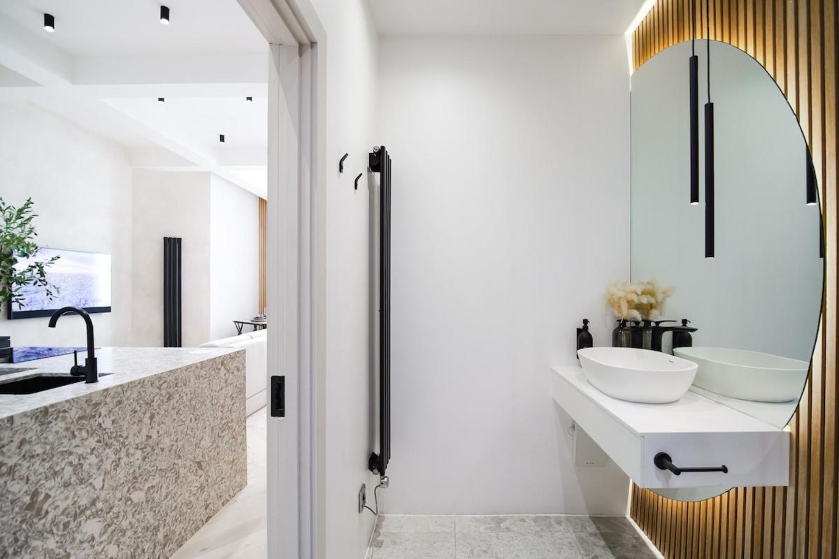 Japandi By The Heim Residences Manchester Buitenkant foto